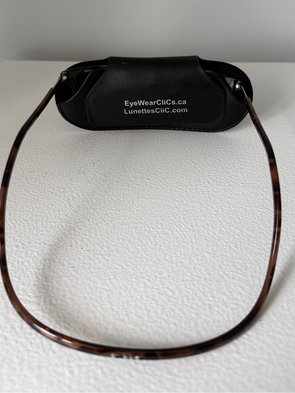 EyeWear CliCs Reading Glasses & Case - Tortoiseshell